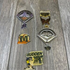 LOT of 5 GIRLS Fast Pitch SOFTBALL LAPEL PINS TN (Team, States, Tournaments)